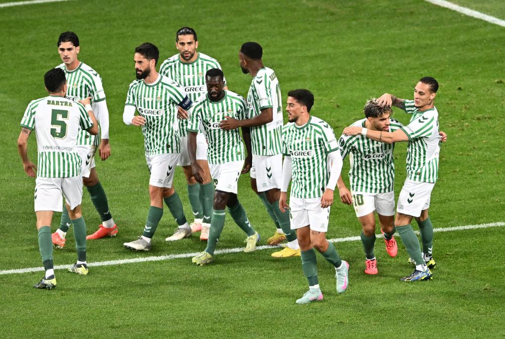 卡利亚里主帅：我在球员时代盯防过C罗，那真是令人激动